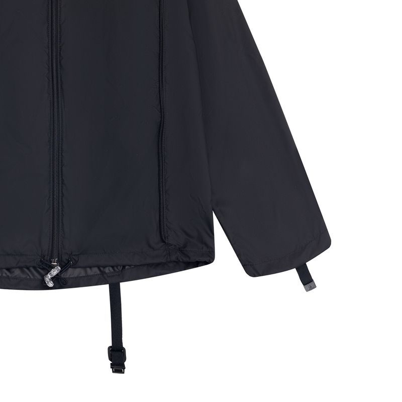 Chaqueta-rompevientos-convertible-en-tula-para-niño