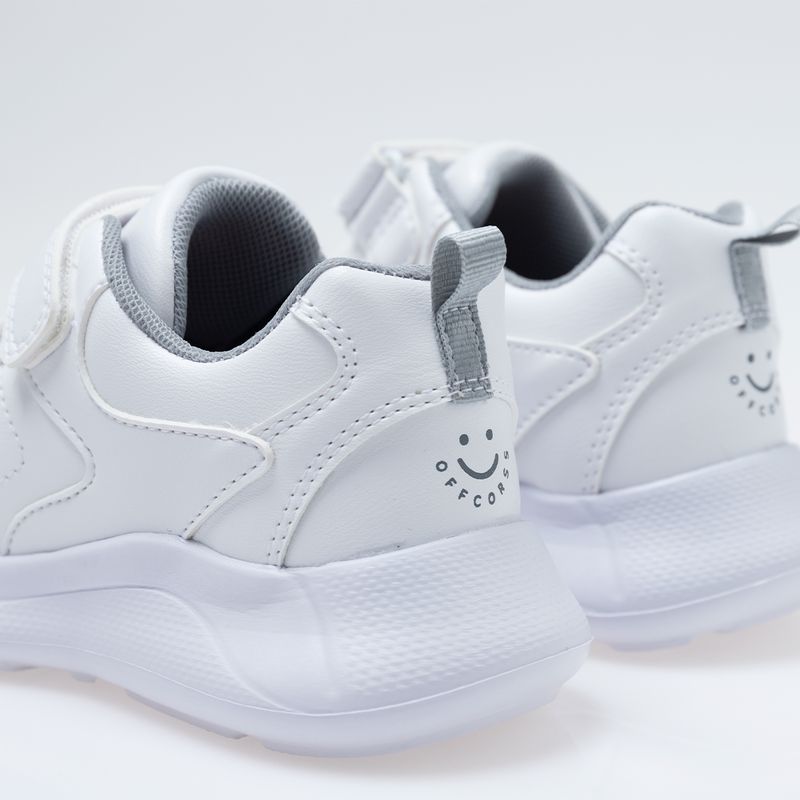 Tenis-para-bebe-niña-con-velcro-y-cordones