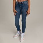 Denim-silueta-super-skinny-para-niña