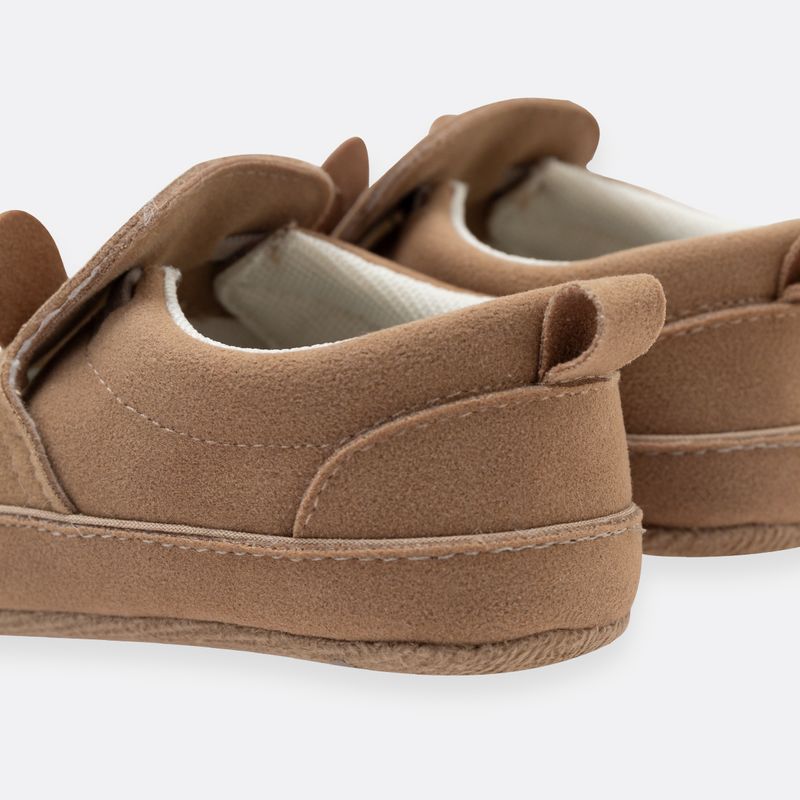 Zapatos-para-recien-nacido-niño-cosidos-