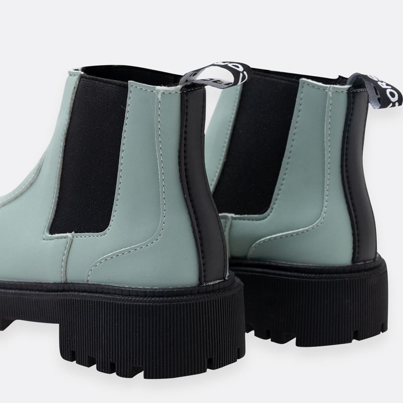 Botas-para-bebe-niña-casuales-con-resorte-