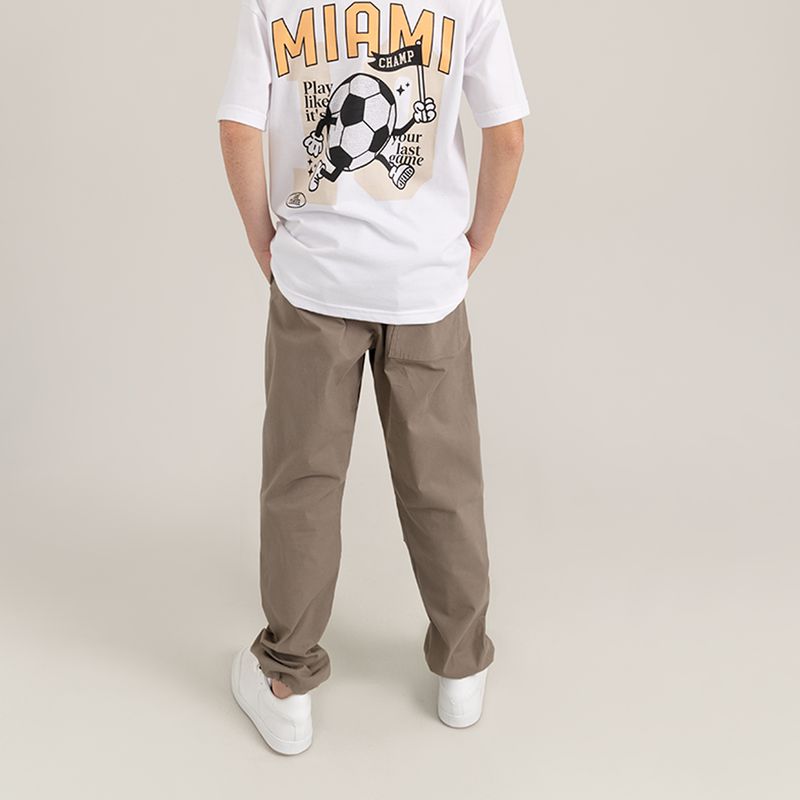Pantalon-tipo-parachute-para-niño-largo-