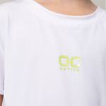Camiseta-deportiva--para-niña-manga-corta-con-cortes-en-malla