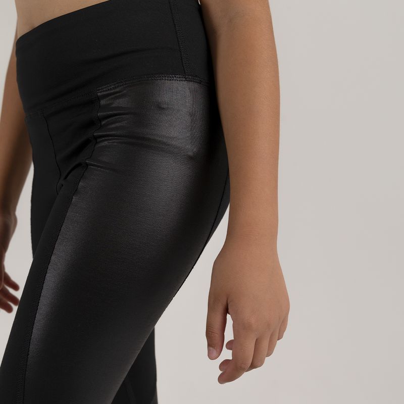 Leggings-para-niña-con-cortes-y-bolsillo-