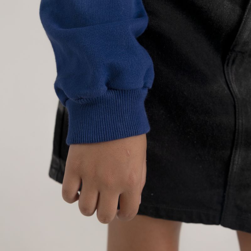 Buzo-crop-cerrado-para-niña