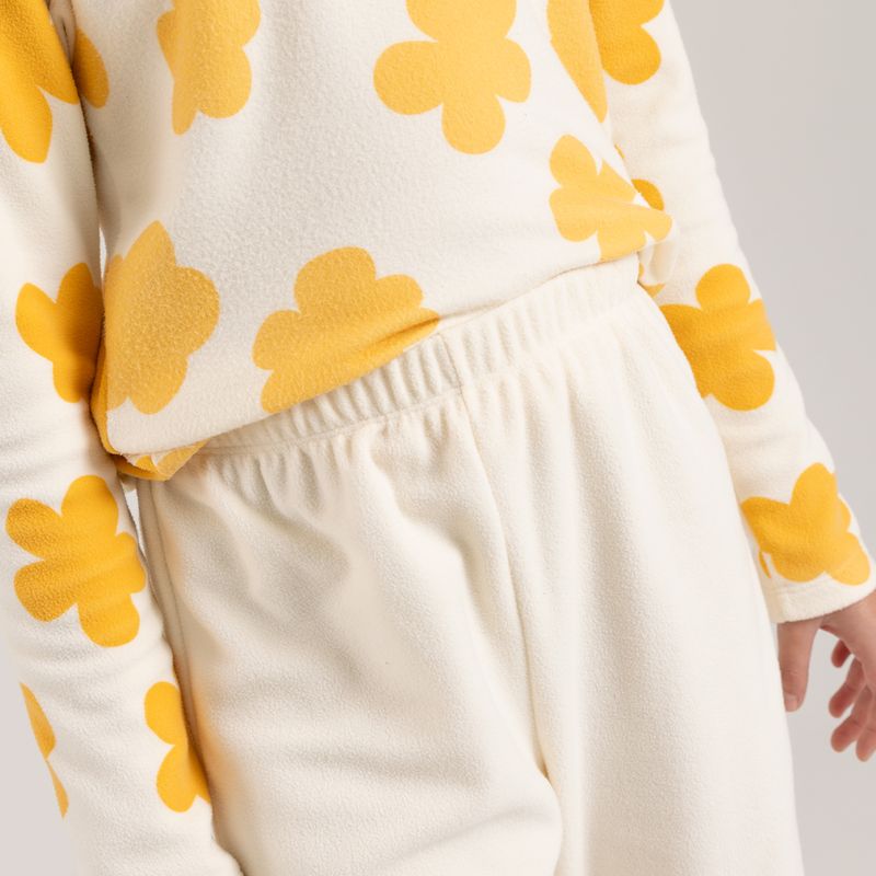 Pijama-para-bebe-niña-en-conjunto-de-camiseta-manga-larga---sudadera--Amarillo