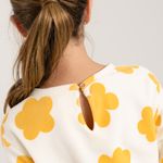 Pijama-para-bebe-niña-en-conjunto-de-camiseta-manga-larga---sudadera--Amarillo