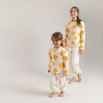 Pijama-para-bebe-niña-en-conjunto-de-camiseta-manga-larga---sudadera--Amarillo