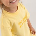 Camiseta-manga-corta-para-bebe-unisex-Amarillo