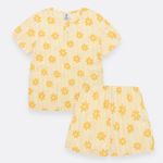 Pijama-para-bebe-niña-en-conjunto-de-camiseta-manga-corta---short--Amarillo