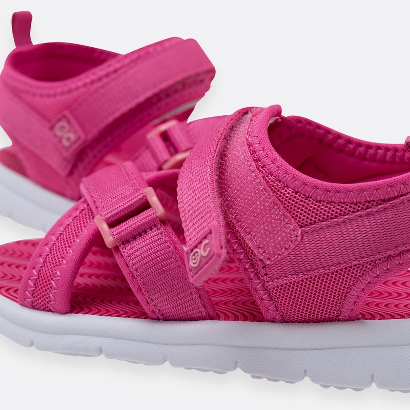 Sandalias-playeras-en-reata-para-nina