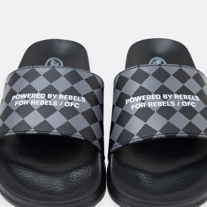 Sandalias-playeras-en-reata-para-niño-Negro