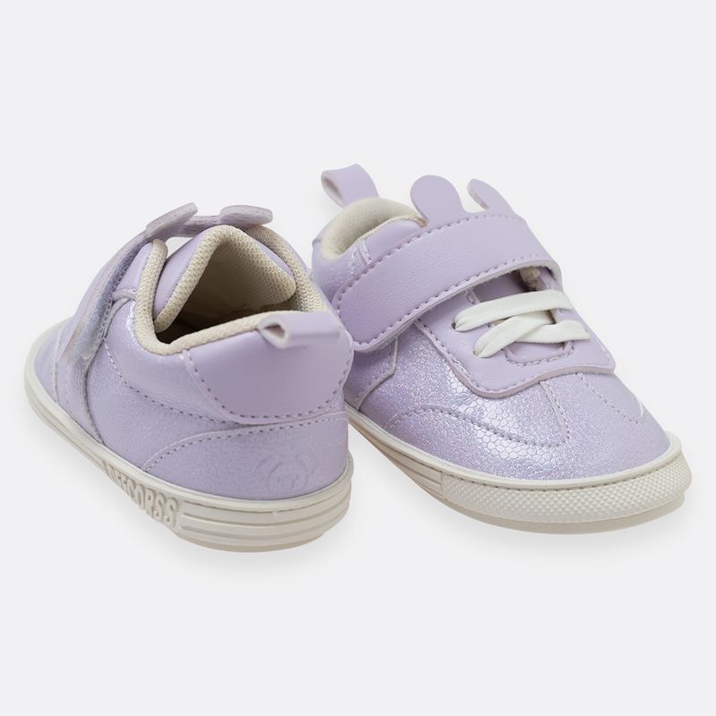Zapatos-precaminadores-para-recien-nacida-niña-con-orejitas-de-personaje