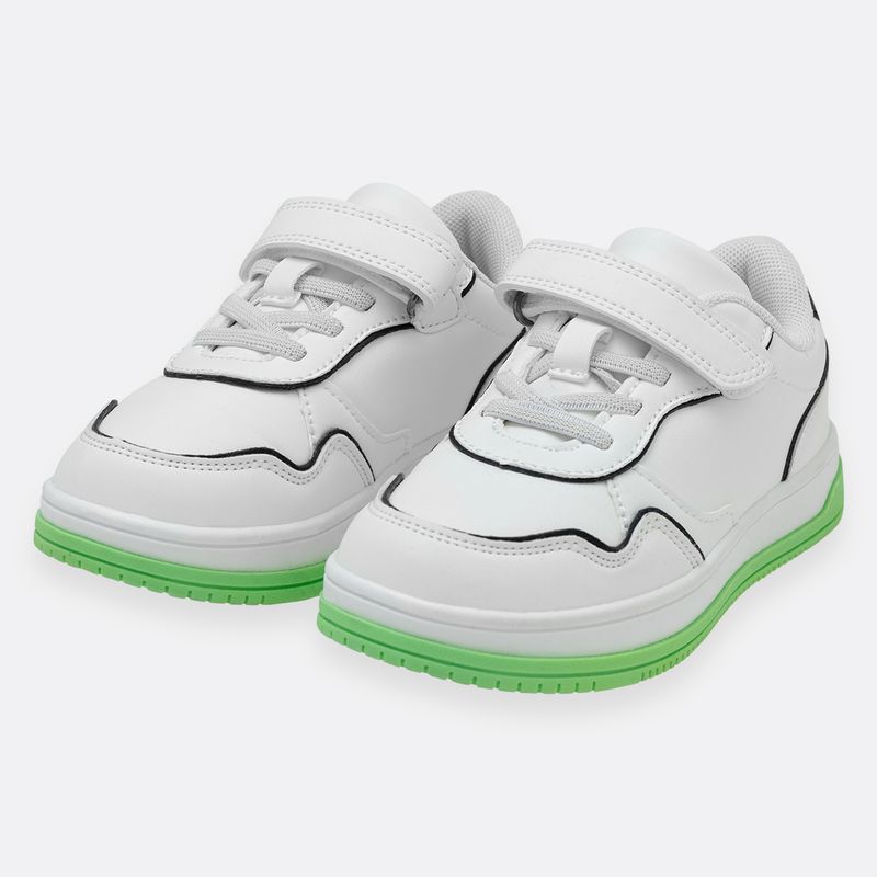 Tenis-para-bebe-niño-que-alumbran-en-la-oscuridad