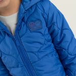 Chaqueta-para-bebe-niño-enguatada-con-capucha