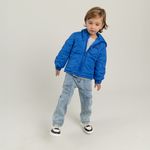Chaqueta-para-bebe-niño-enguatada-con-capucha