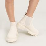 Botas-para-bebe-niña-con-elasticos-en-laterales