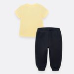 Conjunto-para-bebes-recien-nacidos-de-camiseta---sudadera