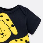 camiseta-negra-manga-corta-