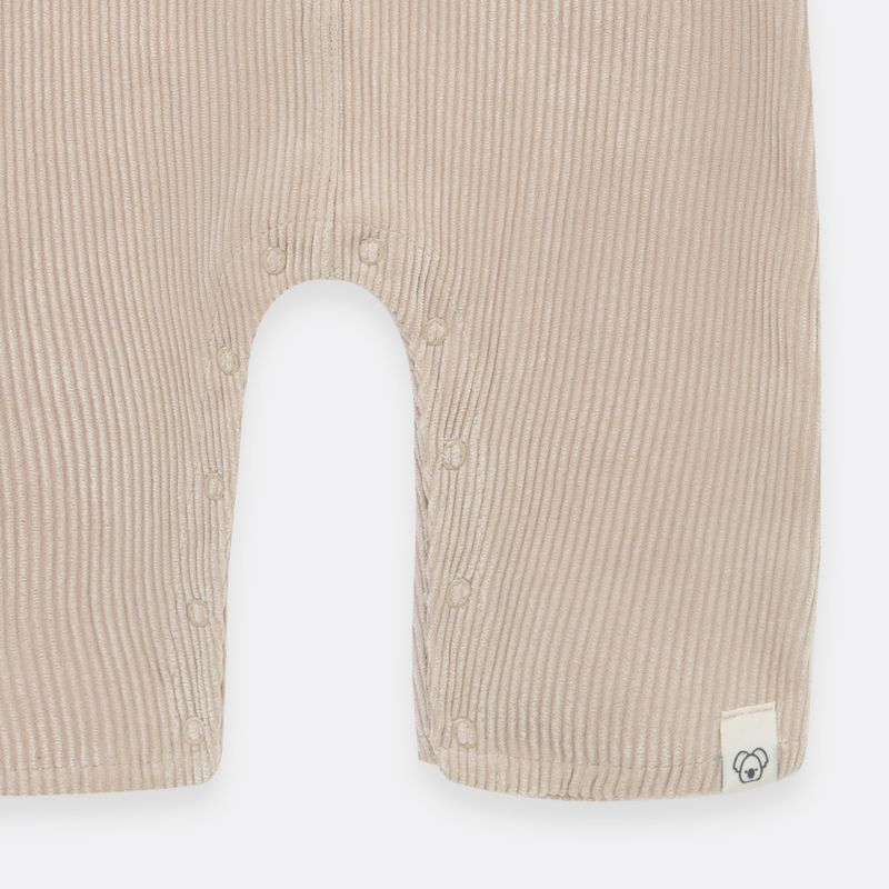 Overol-para-bebe-con-cargaderas-ajustables