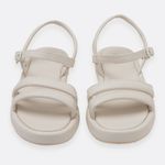 Sandalias-para-niña-con-correas