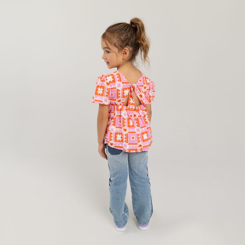 Camisa-para-niña-manga-corta-con-abertura-en-espalda