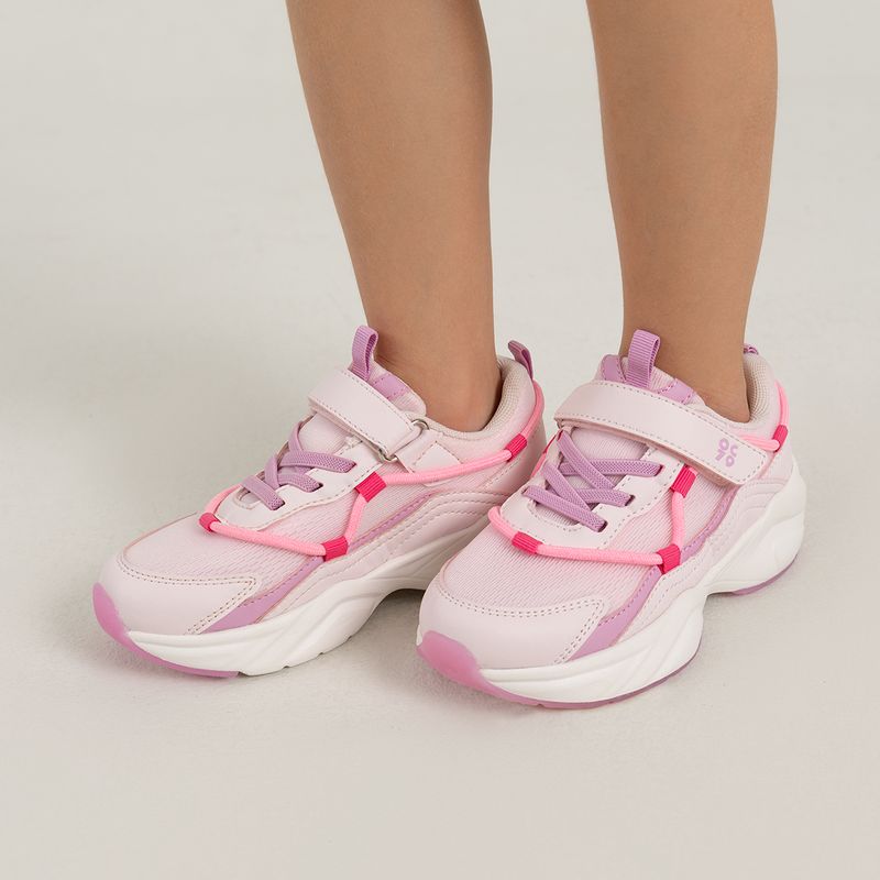 Tenis-deportivos-para-niña-con-cordones-que-alumbran-en-la-oscuridad
