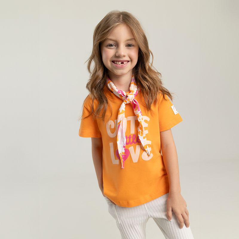 Conjunto-para-niña-de-camiseta---leggins---pañoleta