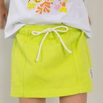 Conjunto-para-niña-de-camiseta---falda-short