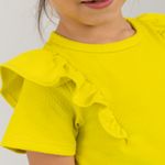 Camiseta-para-niña-manga-corta-con-boleros