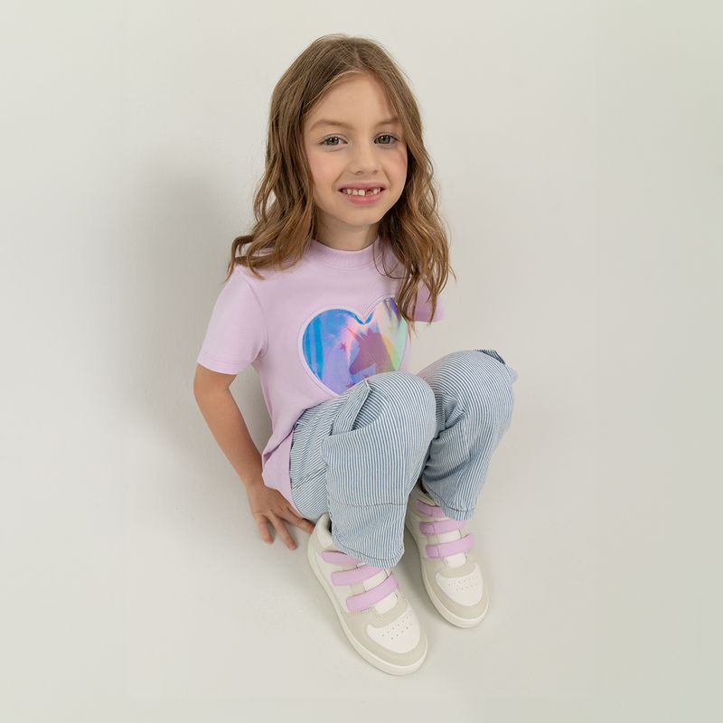 Camiseta-para-niña-con-estampado-manga-corta