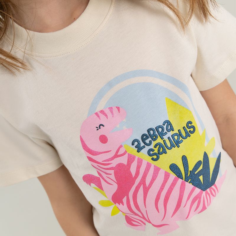 Camiseta-para-niña-con-estampado-manga-corta