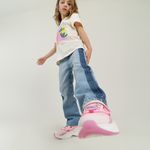 Jean-para-niña-recto-con-botas-dobladas