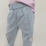 Pantalon-en-denim-para-niña-silueta-ballon