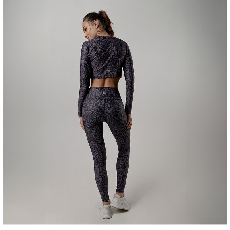 CAMISETA-CROP-TOP-MUJER-NEGRO-1203023_3