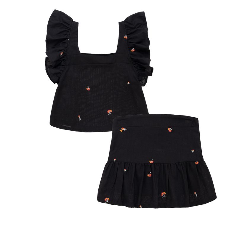Conjunto-para-niña-de-camisa-y-falda-corta
