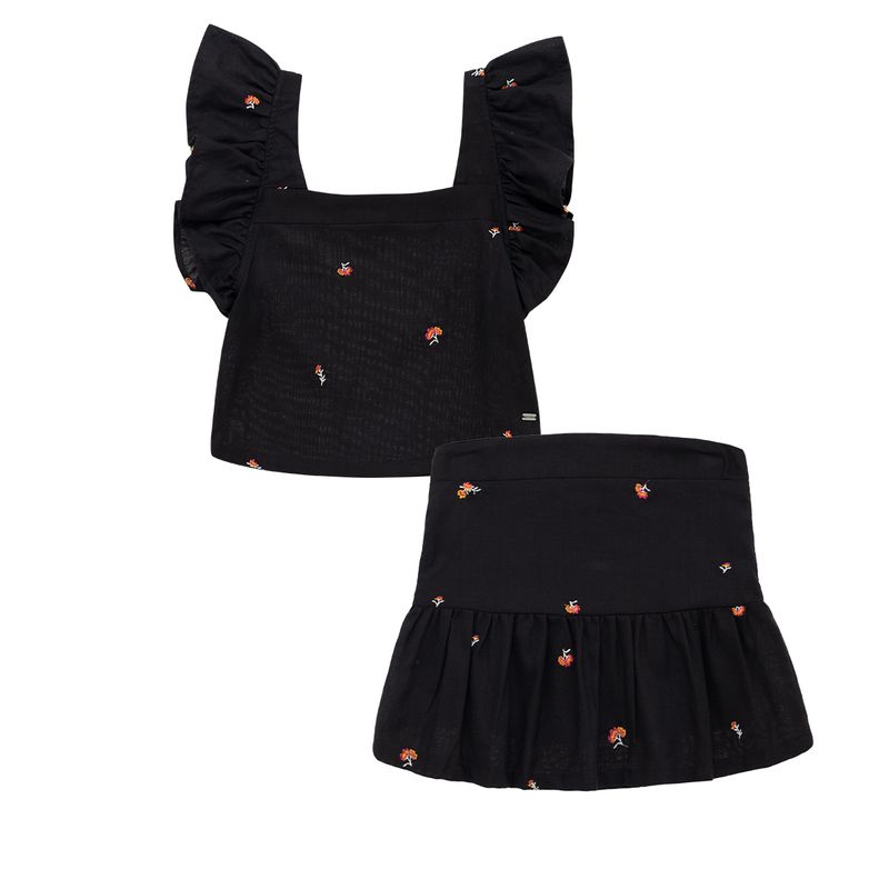 Conjunto-para-niña-de-camisa-y-falda-corta
