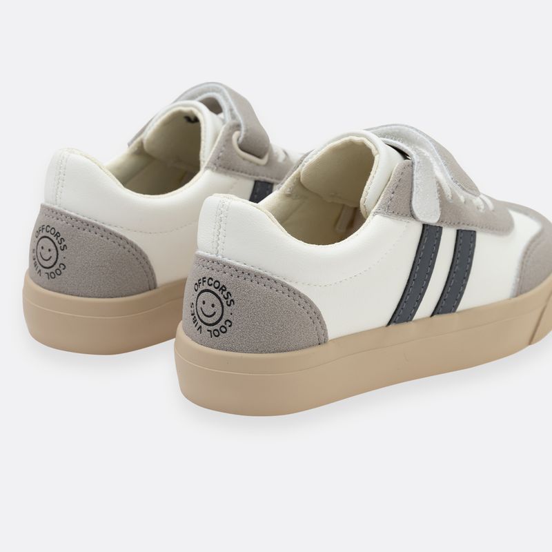 Tenis-casuales-para-niño-con-velcro