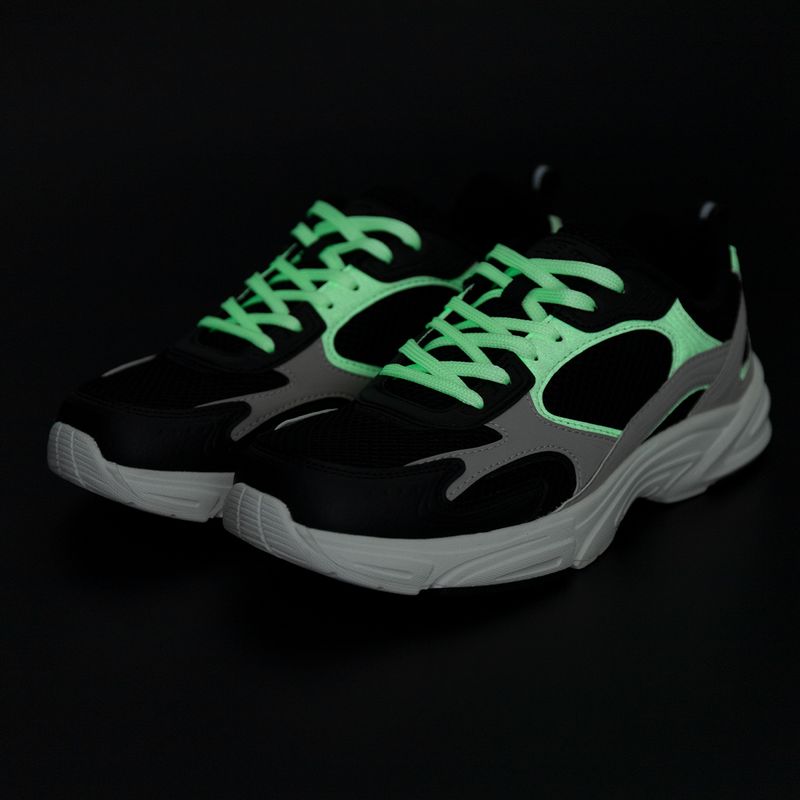 Tenis-deportivos-con-glow-in-the-dark-verde-