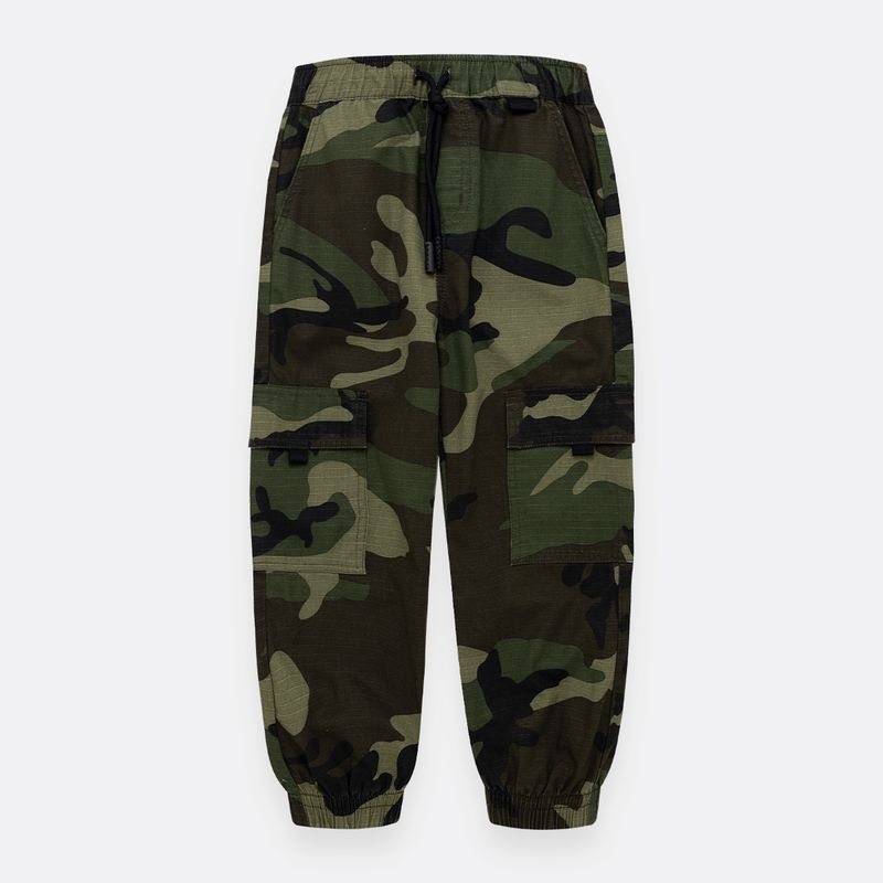 Pantalon-para-niño-camuflado-tipo-jogger-con-bolsillos-cargo