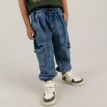 Jogger-para-niño-con-bolsillos-cargo