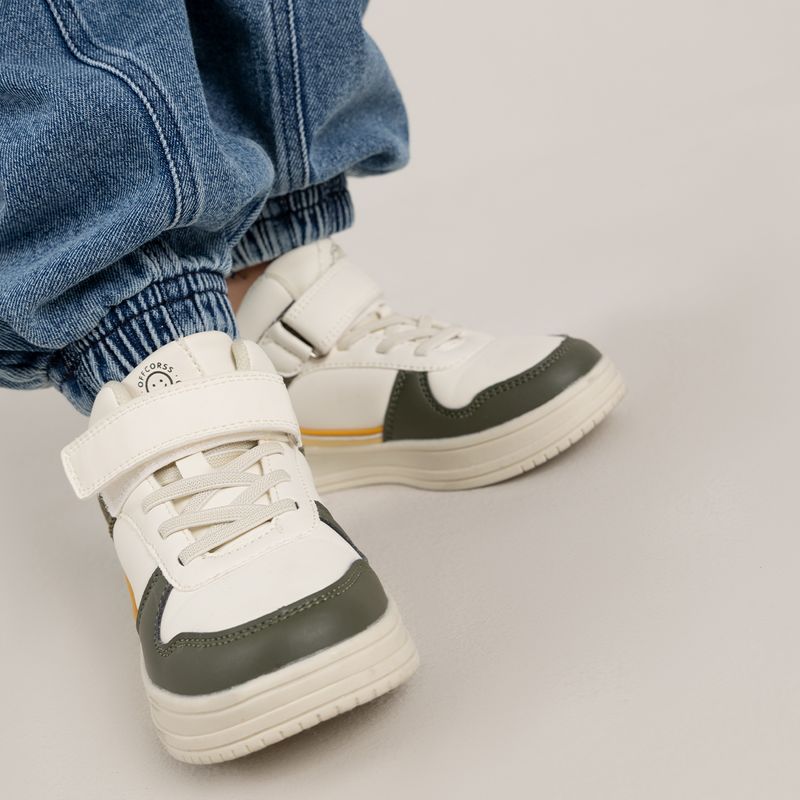 Jogger-para-niño-con-bolsillos-cargo
