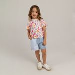 Camiseta-para-niña-con-frente-cruzado