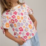 Camiseta-para-niña-con-frente-cruzado