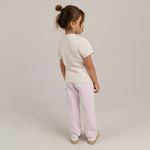 Pantalon-para-niña-con-bolsillo-y-textura