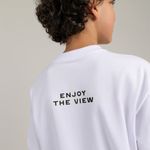 Camiseta-blanca-para-niño-con-grafico-divertido