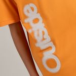 Camiseta-para-niño-con-grafico-en-el-frente