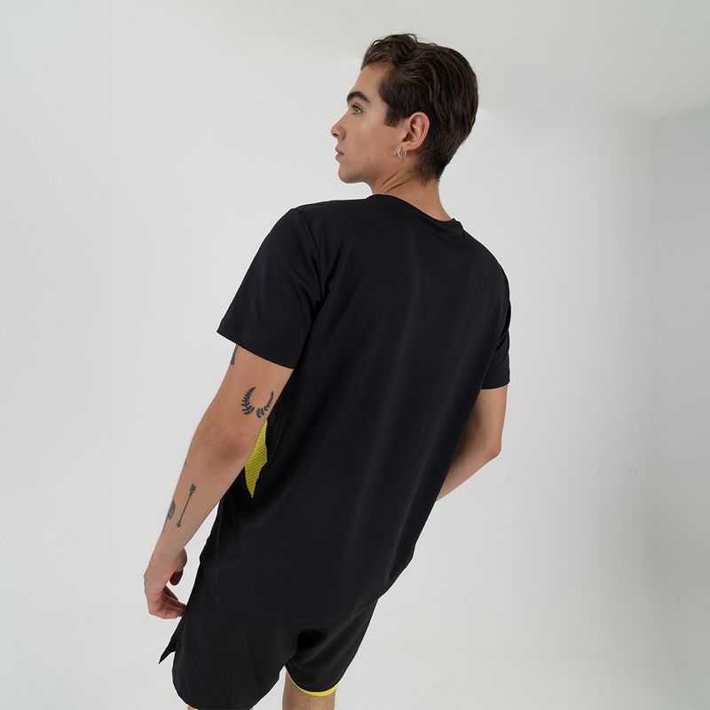 CAMISETA_MANGA_CORTA_HOMBRE_NEGRO_1103033_4