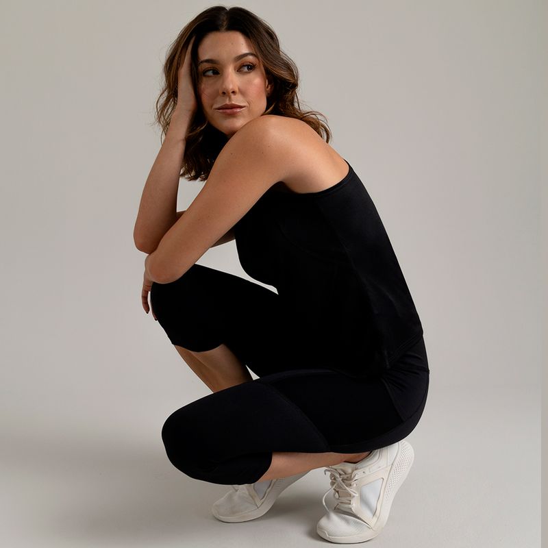 LEGGINS_CORTO_PARA_MUJER_NEGRO_1206022_4
