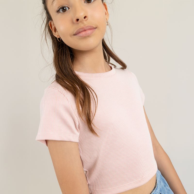 Camiseta-crop-top-para-niña-manga-corta